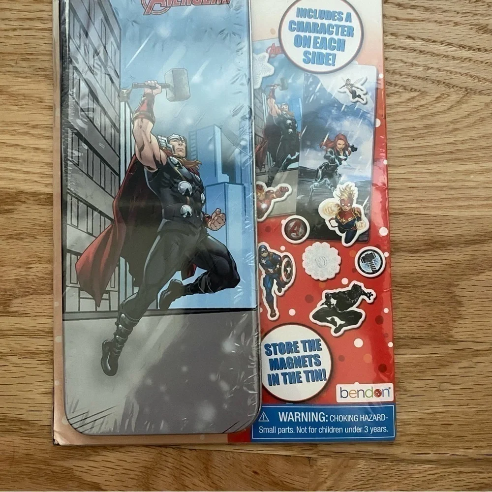 Avengers Double Sided Adventure Magnet Characters Set NEW Christmas Thor Captain